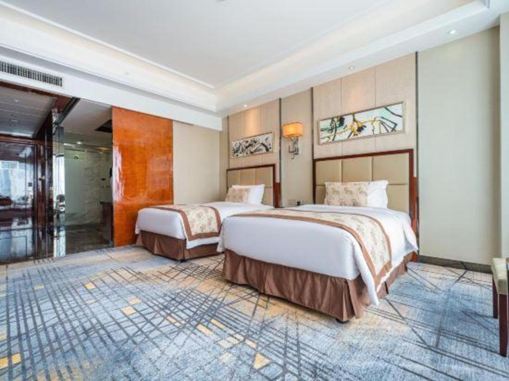 Eurasia Convention International Hotel Wuhan Exterior photo