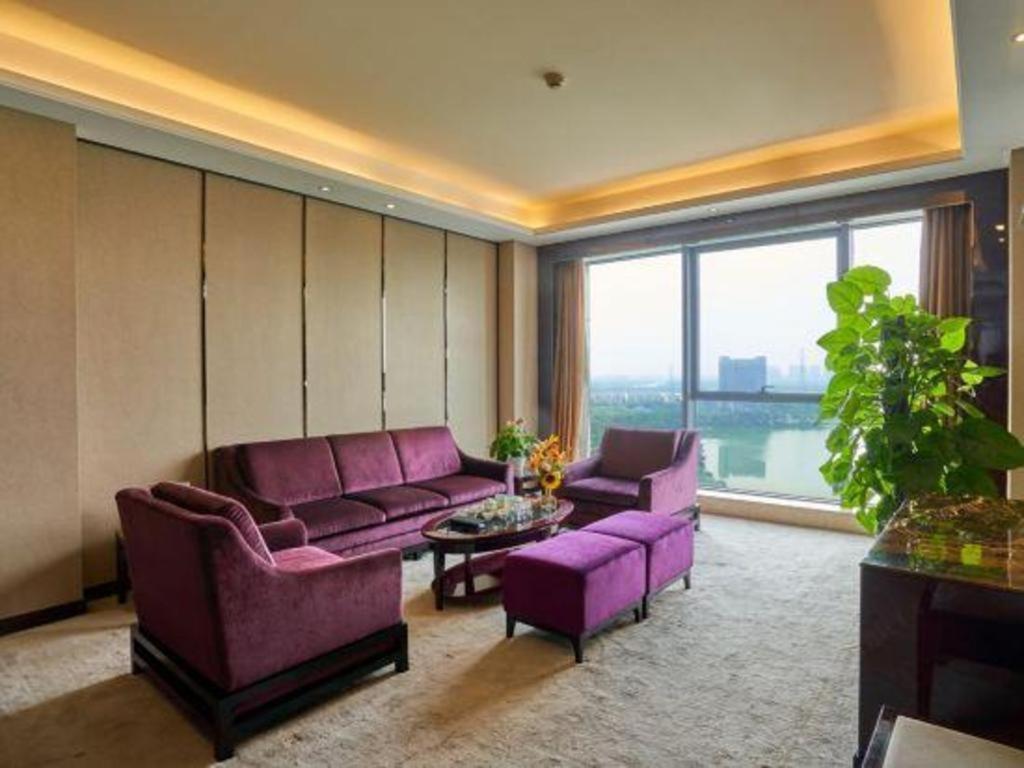 Eurasia Convention International Hotel Wuhan Exterior photo