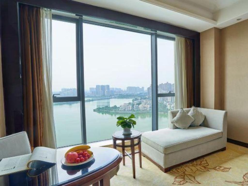 Eurasia Convention International Hotel Wuhan Exterior photo